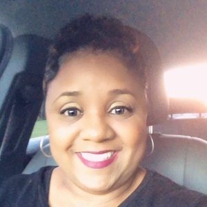 Meet your Posher, Yolanda